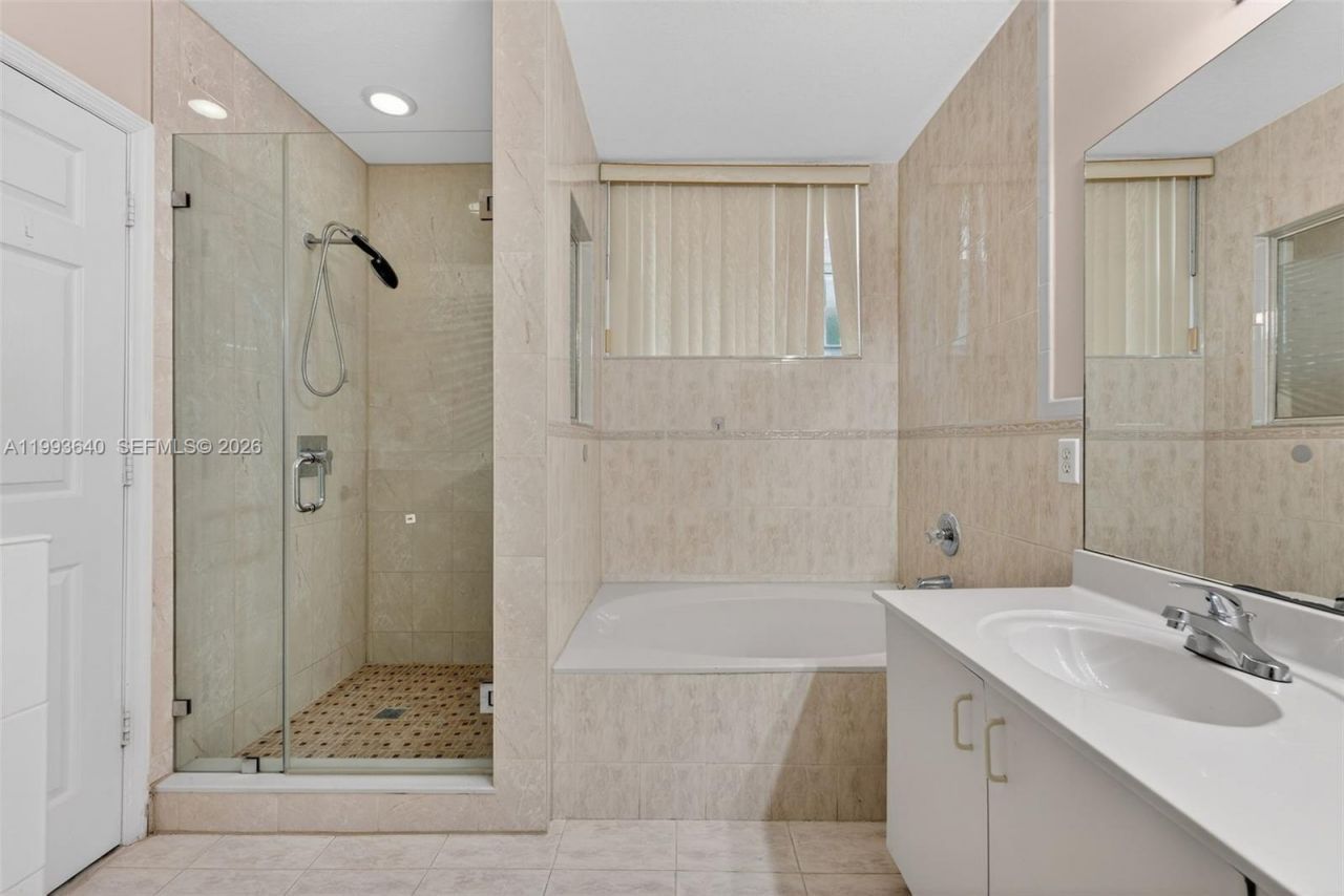 8852 NW 147th Ln , Miami Lakes, FL 33018 Photo