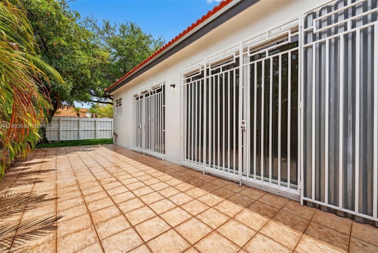 8852 NW 147th Ln , Miami Lakes, FL 33018 Photo