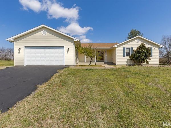 13113 Lakewood Drive, Ste Genevieve, MO 63670