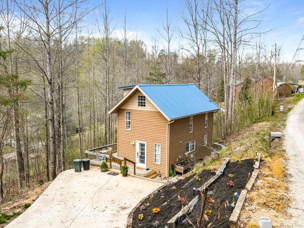 517 Easter Lane, LaFollette, TN 37766