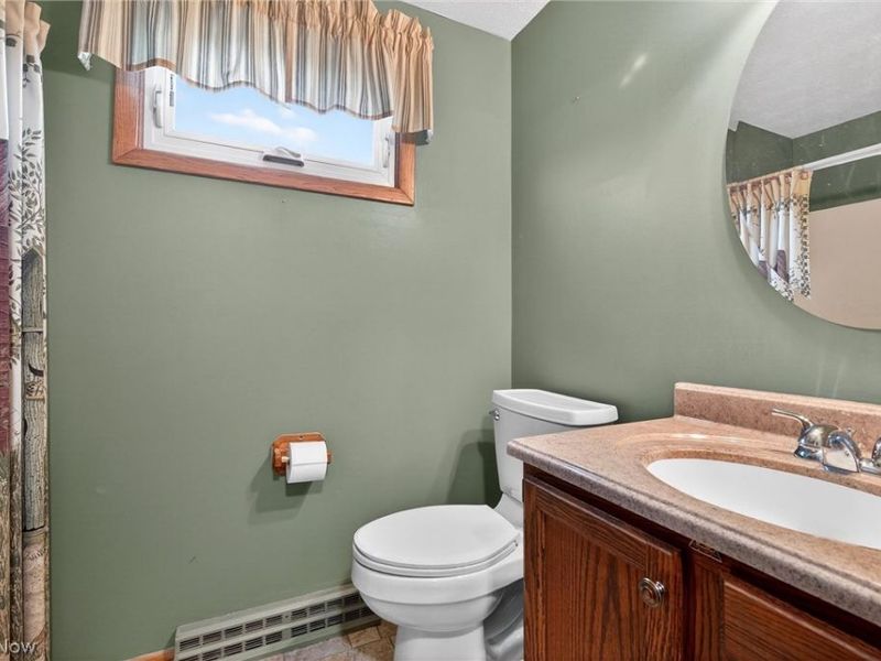 720 Springfield Road, Unit D, Columbiana, OH 44408 Photo 13