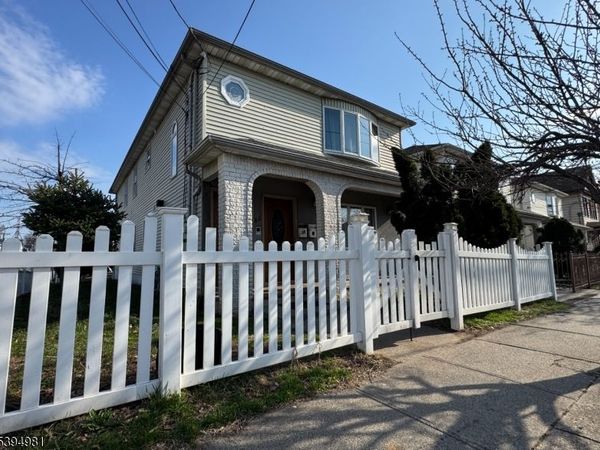 34 Erie St, Elizabeth, NJ 07206