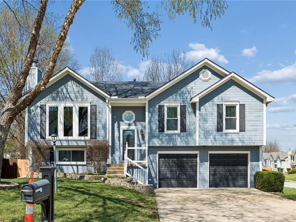 21250 W 124th Street, Olathe, KS 66061