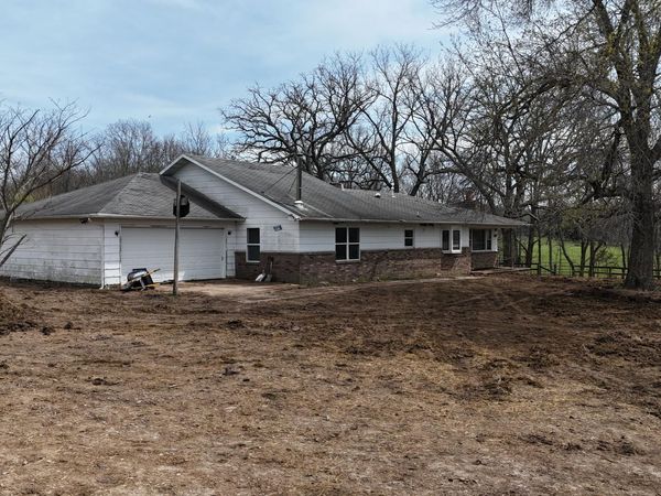 4710 State Route A , Macomb, MO 65702