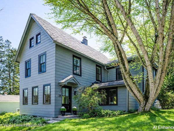 28 Hudson Street, Kinderhook, NY 12106