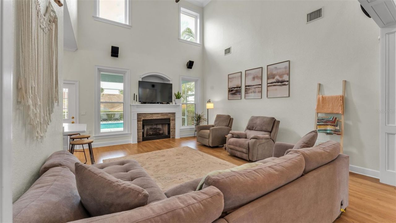 2542 Crews Lake Hills Loop S, Lakeland, FL 33813 Photo