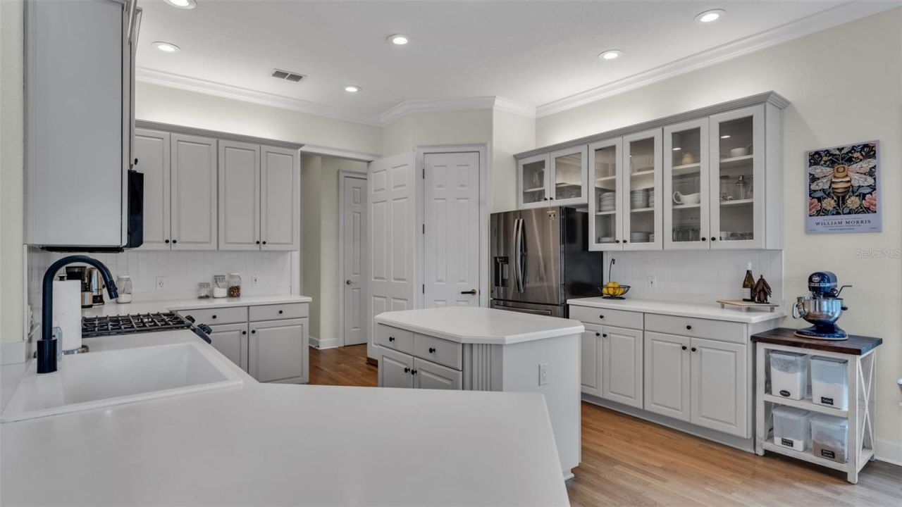 2542 Crews Lake Hills Loop S, Lakeland, FL 33813 Photo