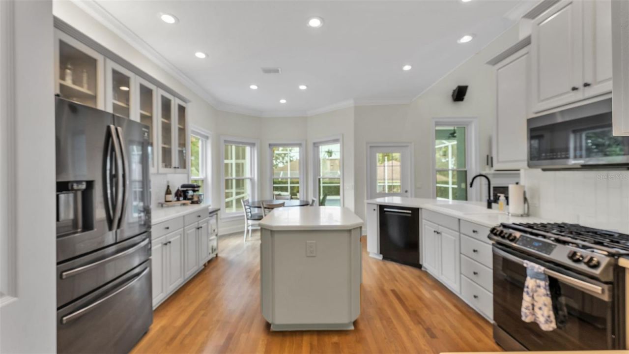 2542 Crews Lake Hills Loop S, Lakeland, FL 33813 Photo