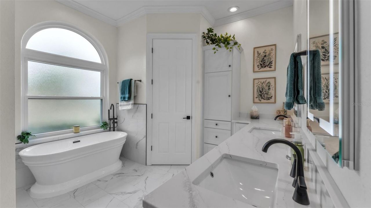 2542 Crews Lake Hills Loop S, Lakeland, FL 33813 Photo