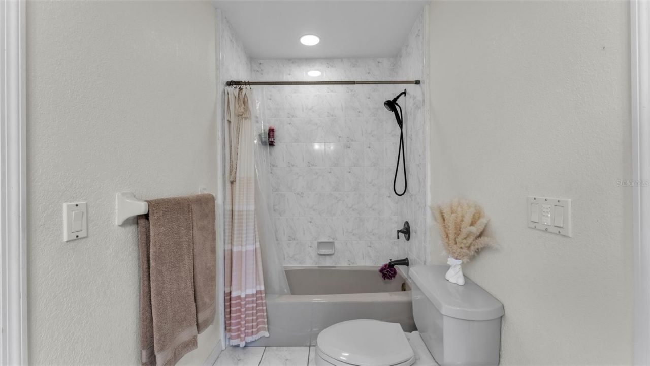 2542 Crews Lake Hills Loop S, Lakeland, FL 33813 Photo