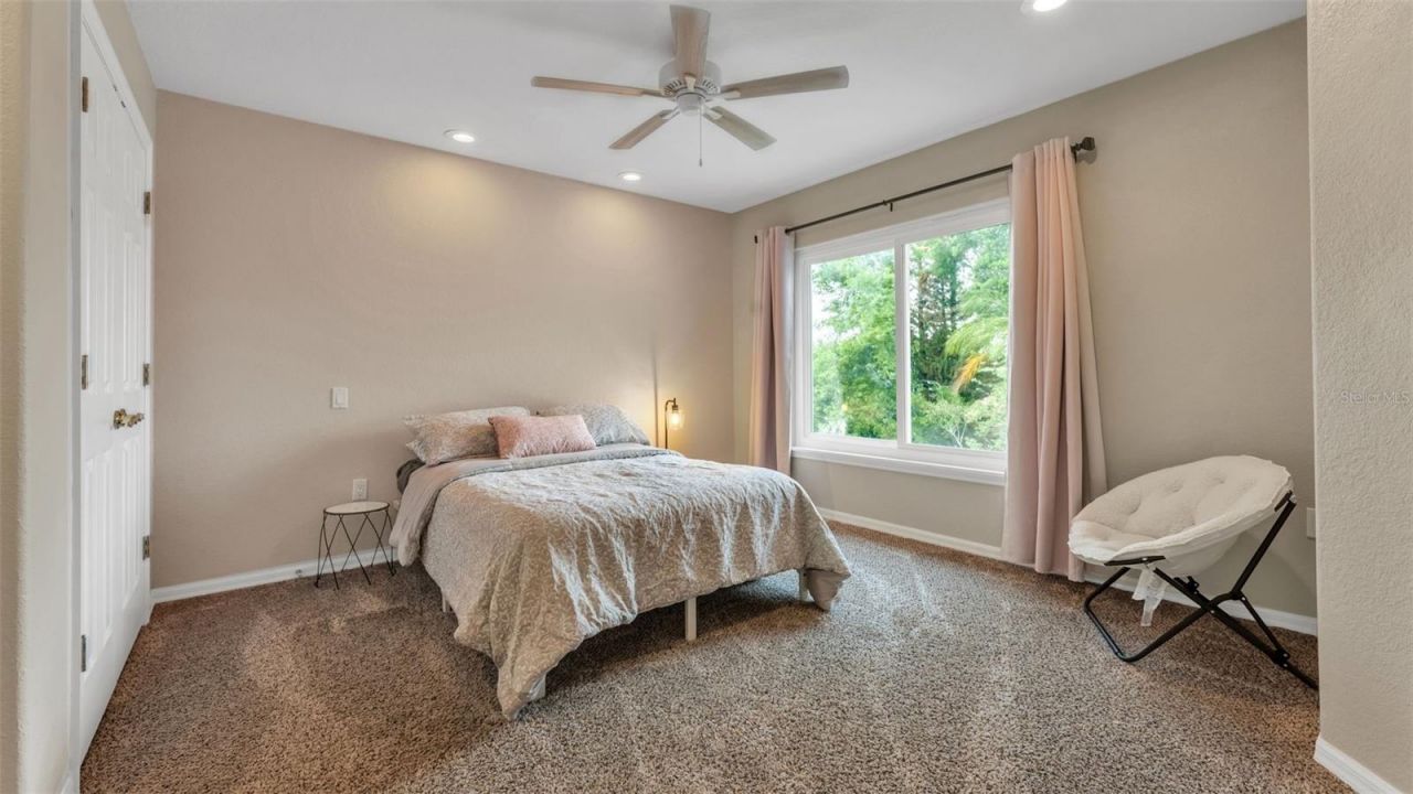 2542 Crews Lake Hills Loop S, Lakeland, FL 33813 Photo