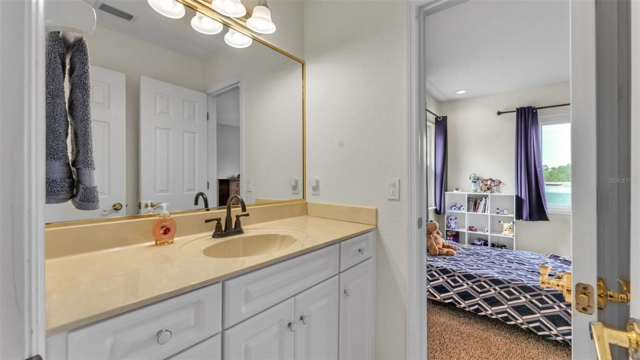 2542 Crews Lake Hills Loop S, Lakeland, FL 33813 Photo