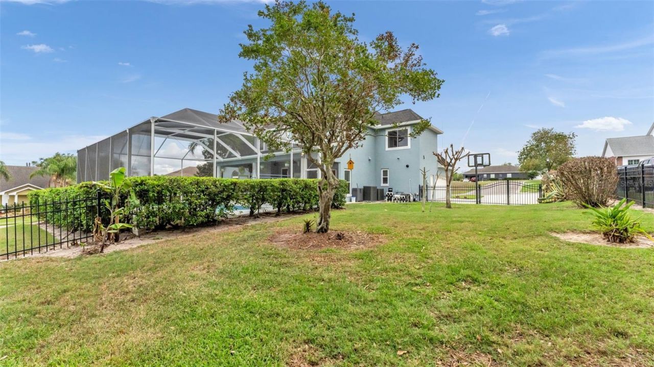 2542 Crews Lake Hills Loop S, Lakeland, FL 33813 Photo