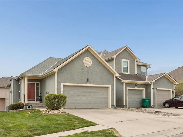 13735 Grove Avenue, Bonner Springs, KS 66012