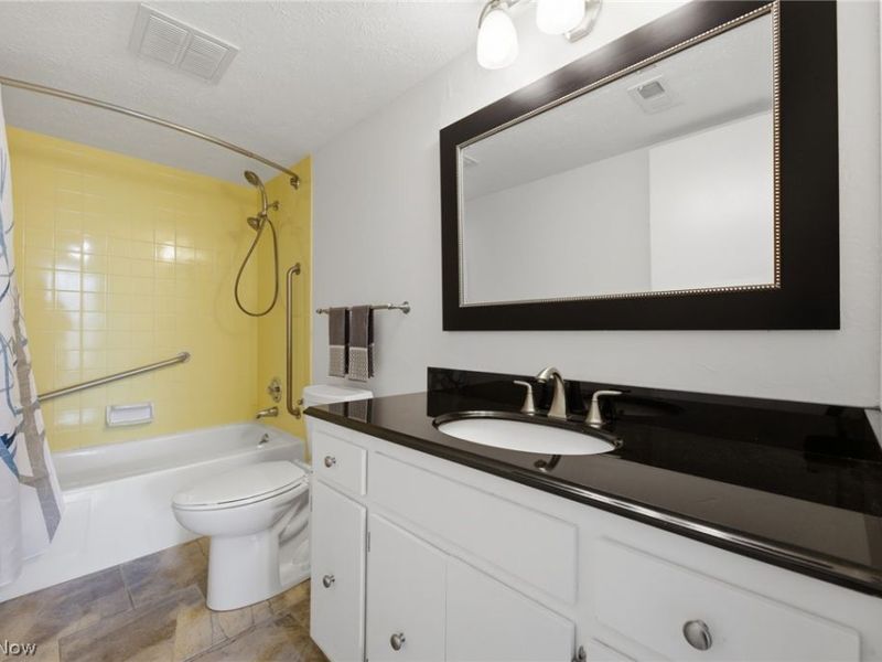 4187 Columbia Road , North Olmsted, OH 44070 Photo 14