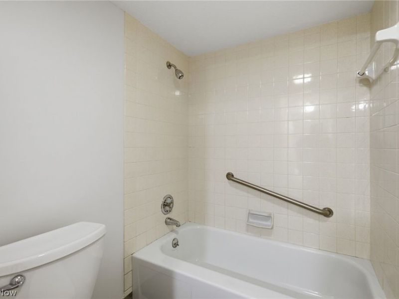 4187 Columbia Road , North Olmsted, OH 44070 Photo 21