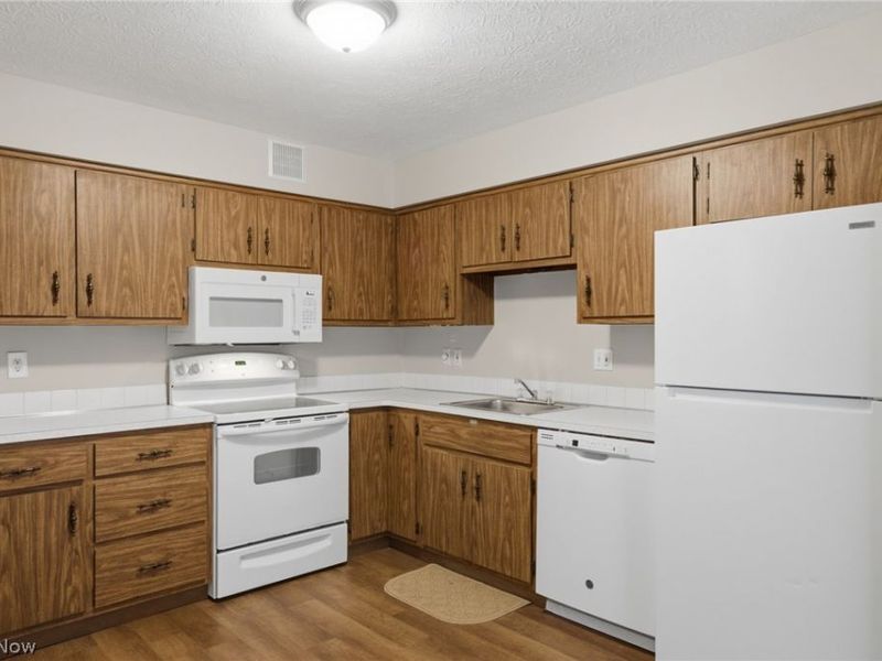 4187 Columbia Road , North Olmsted, OH 44070 Photo 7