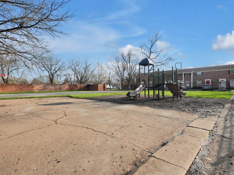 4696 Tarryton Court S, Unit 7-3F, Columbus, OH 43228 Photo 22