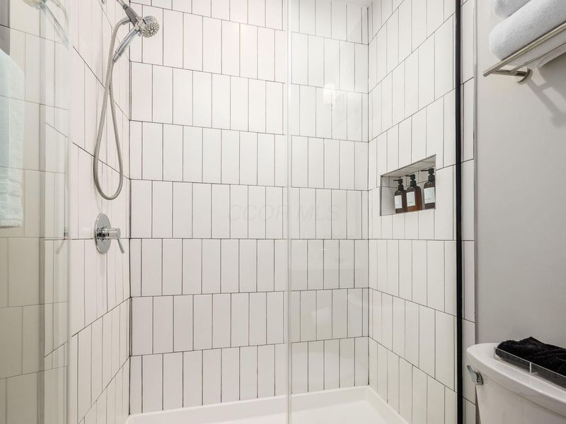 201 E 5th Avenue , Unit 201, Columbus, OH 43201 Photo 10