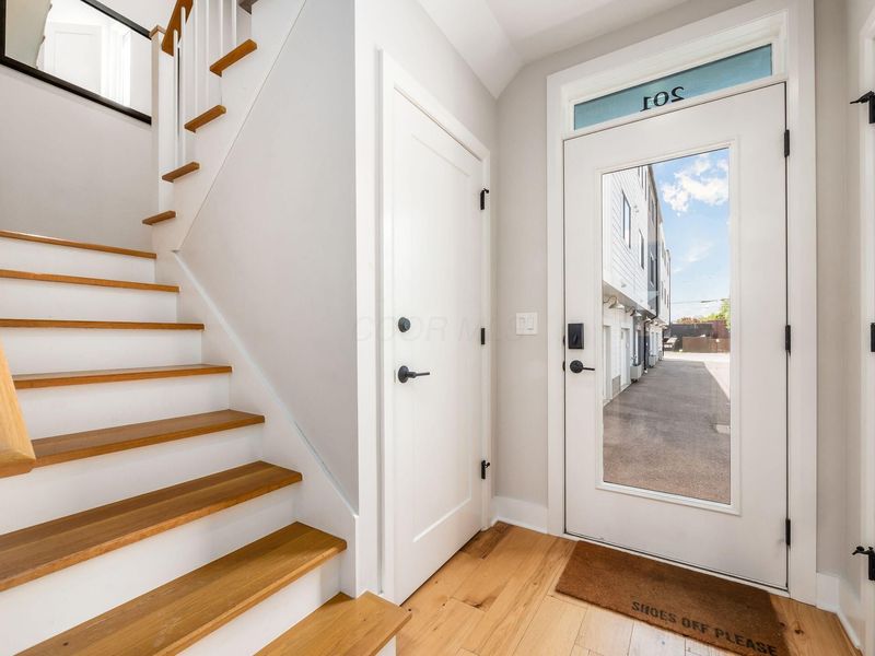 201 E 5th Avenue , Unit 201, Columbus, OH 43201 Photo 12