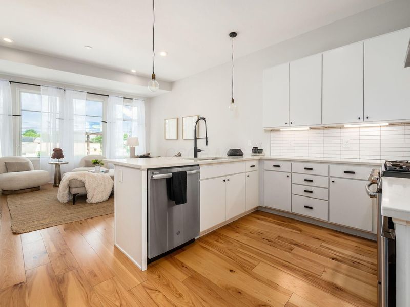 201 E 5th Avenue , Unit 201, Columbus, OH 43201 Photo 18