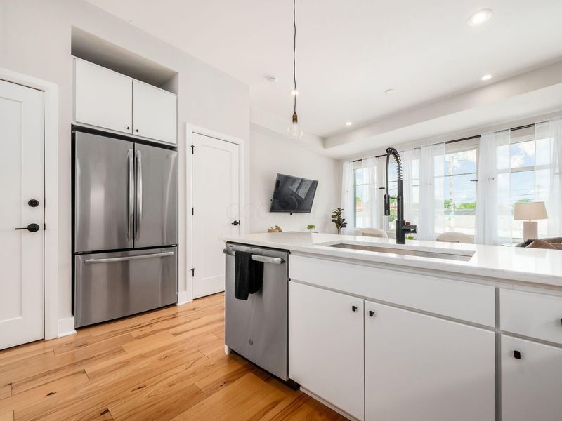 201 E 5th Avenue , Unit 201, Columbus, OH 43201 Photo 20