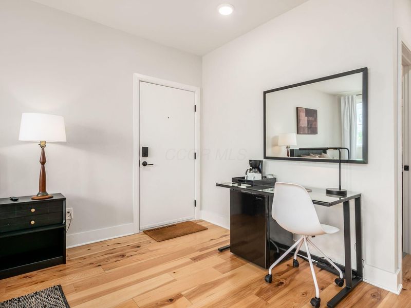 201 E 5th Avenue , Unit 201, Columbus, OH 43201 Photo 6