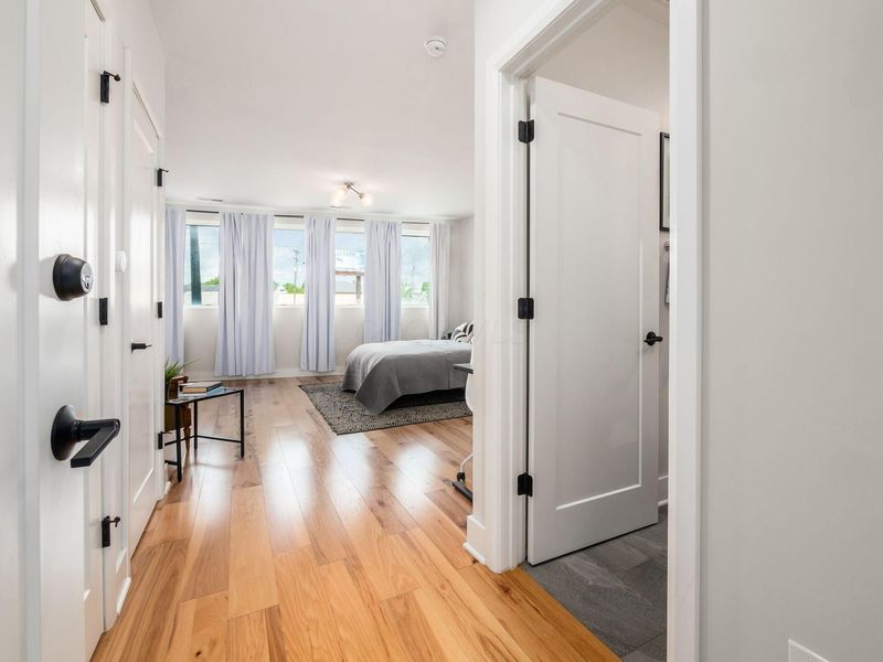 201 E 5th Avenue , Unit 201, Columbus, OH 43201 Photo 8