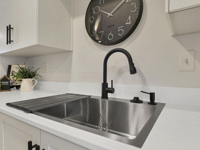 345 Baroness Way, Columbus, OH 43230 Photo 10