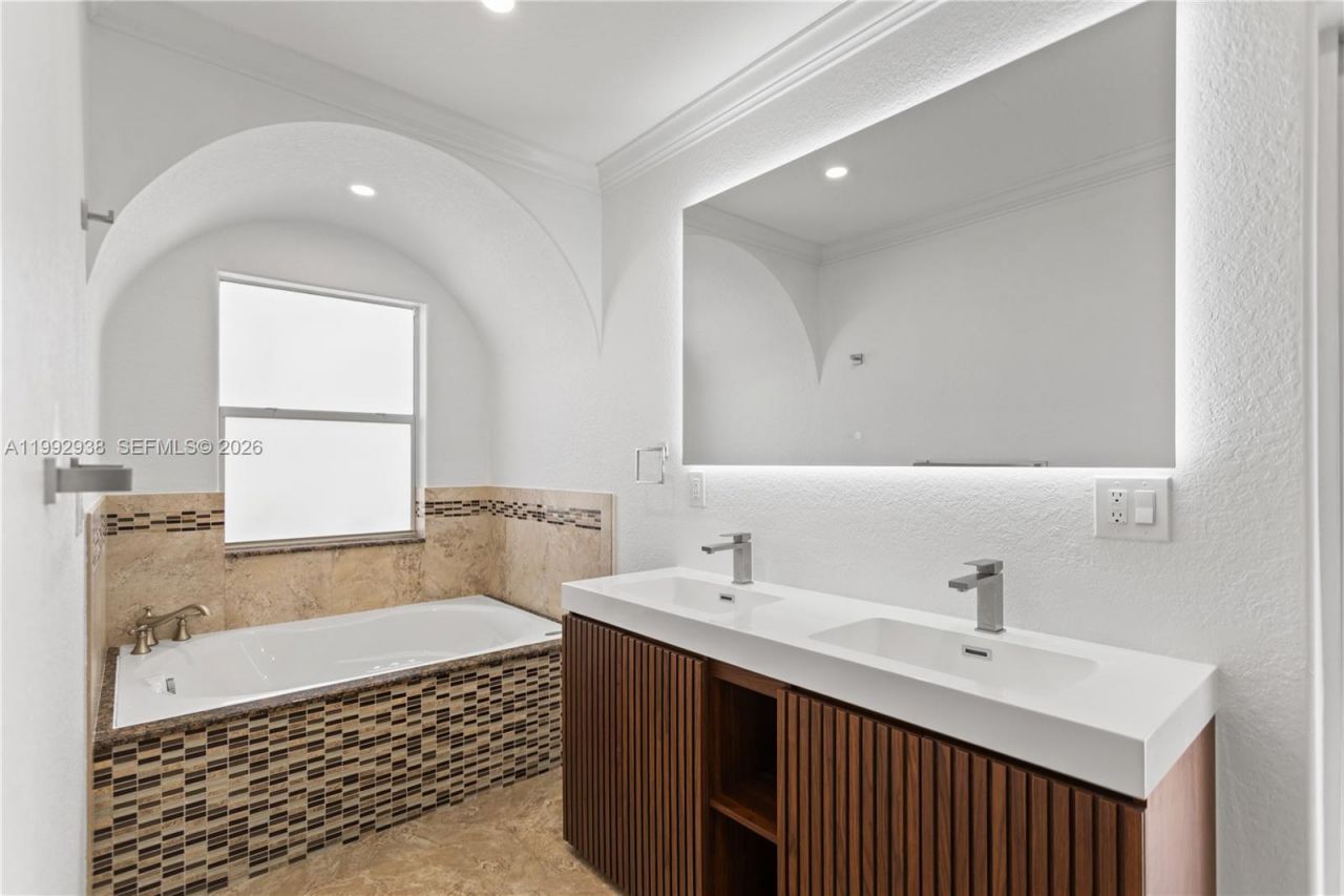 405 SE 4th Ter , Dania Beach, FL 33004 Photo