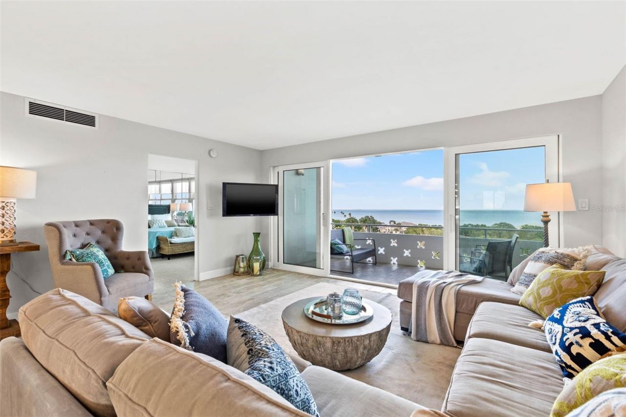 1365 Snell Isle Boulevard Ne, Unit 8D, Saint Petersburg, FL 33704 Photo