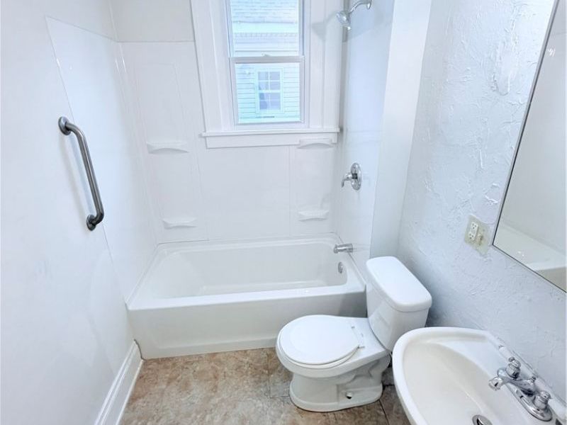 14011 Glendale Avenue , Unit UP / DOWN, Cleveland, OH 44128 Photo 10