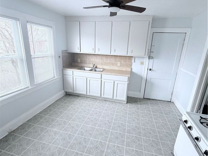 14011 Glendale Avenue , Unit UP / DOWN, Cleveland, OH 44128 Photo 2