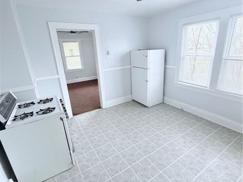 14011 Glendale Avenue , Unit UP / DOWN, Cleveland, OH 44128 Photo 3