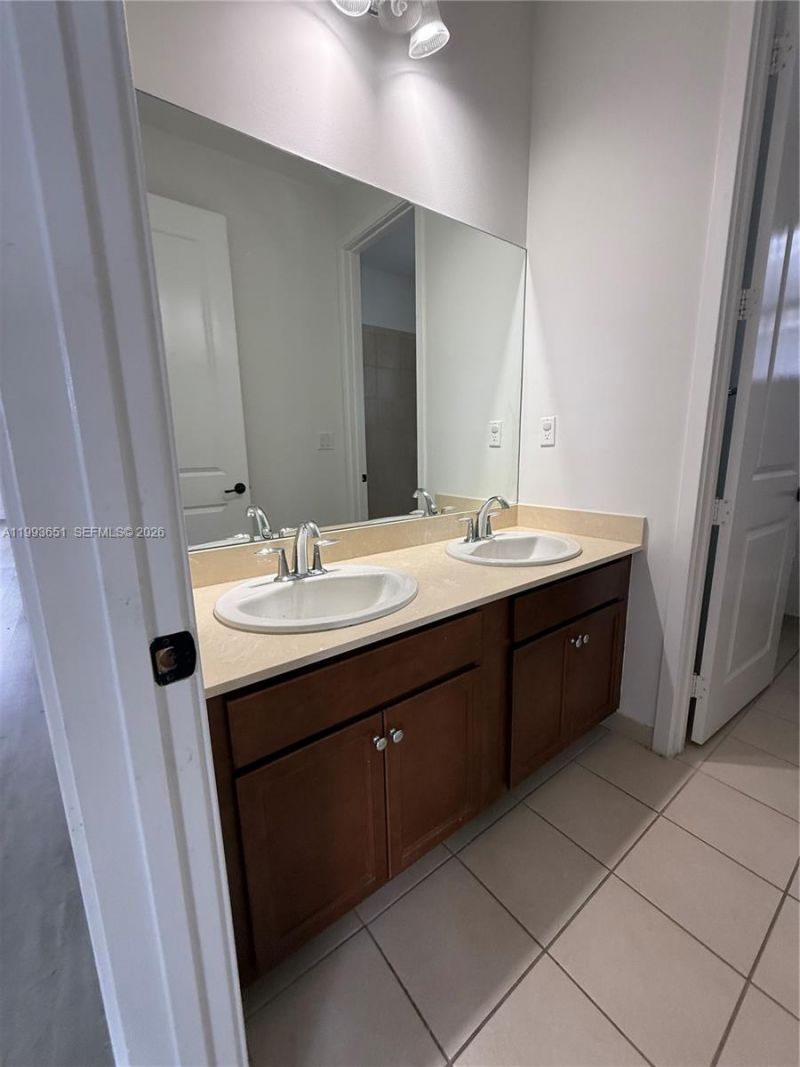 9776 W 34th Ave, Hialeah, FL 33018 Photo