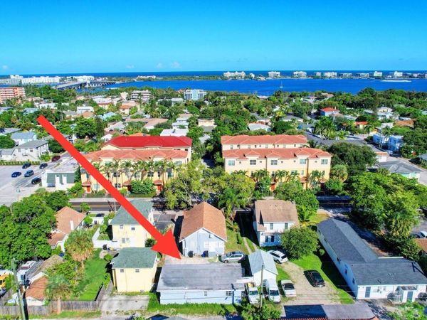 215 S Federal Highway, Unit #2 Rear, Lake Worth Beach, FL 33460