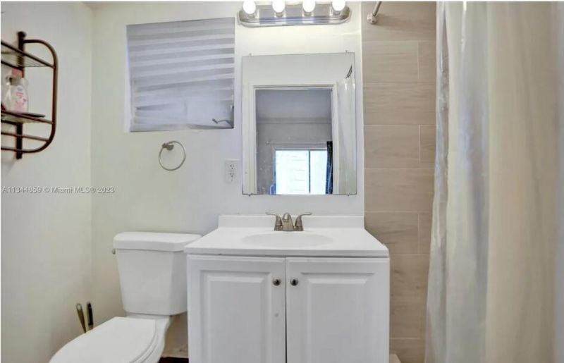 2552 Wiley Street, Hollywood, FL 33020 Photo