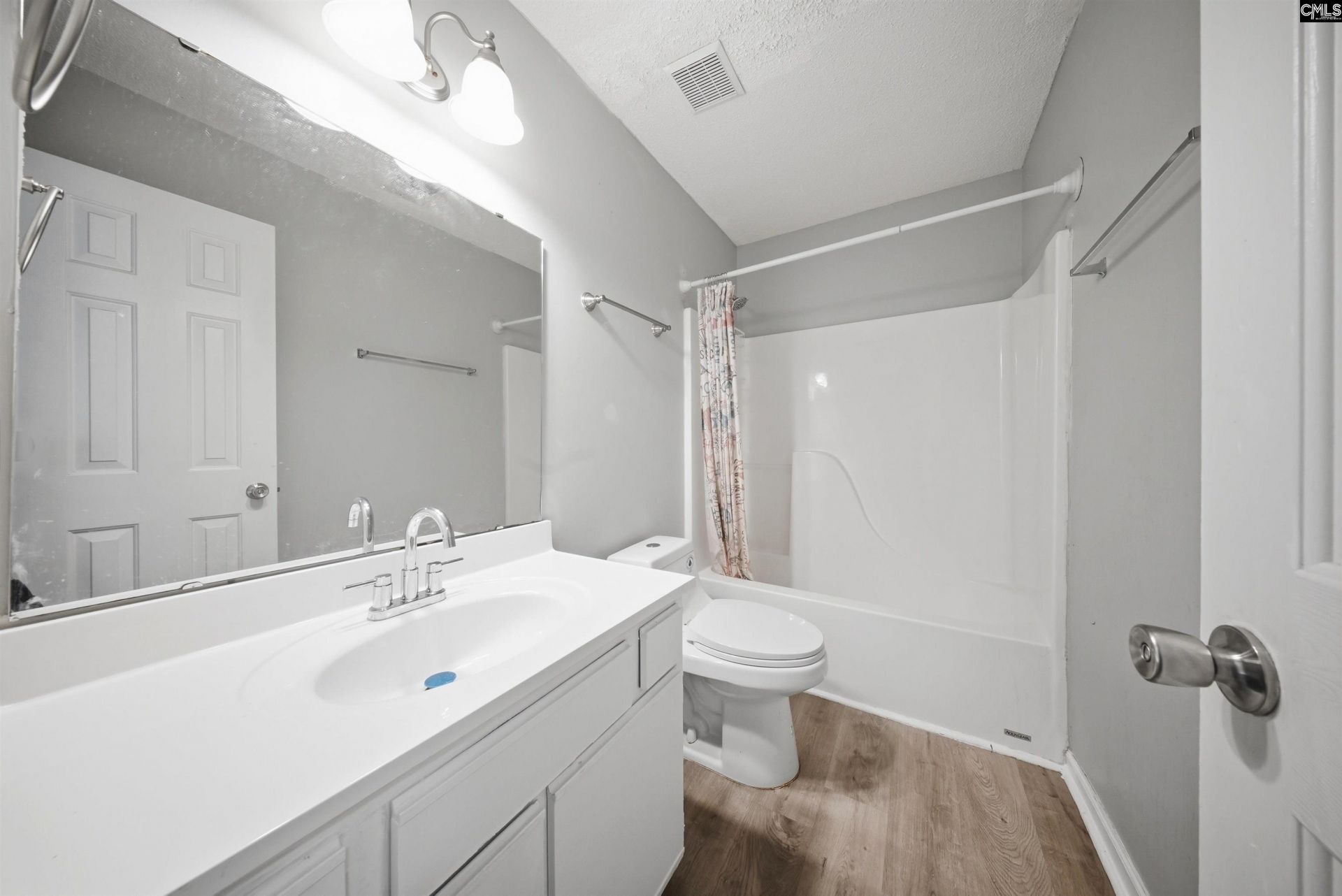 4 Thomaston  Photo 14