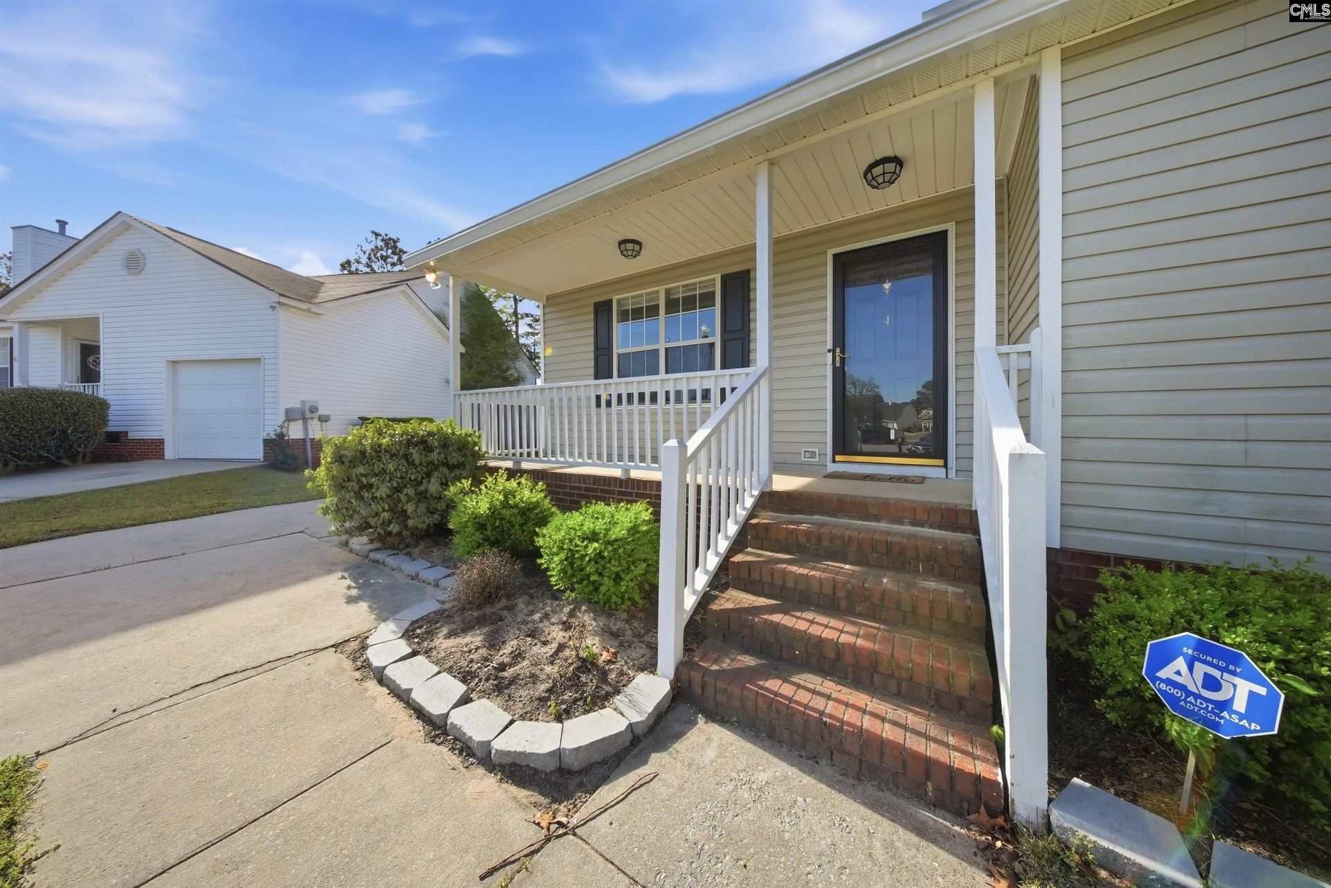 4 Thomaston  Photo 4