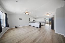 4 Thomaston  photo 4