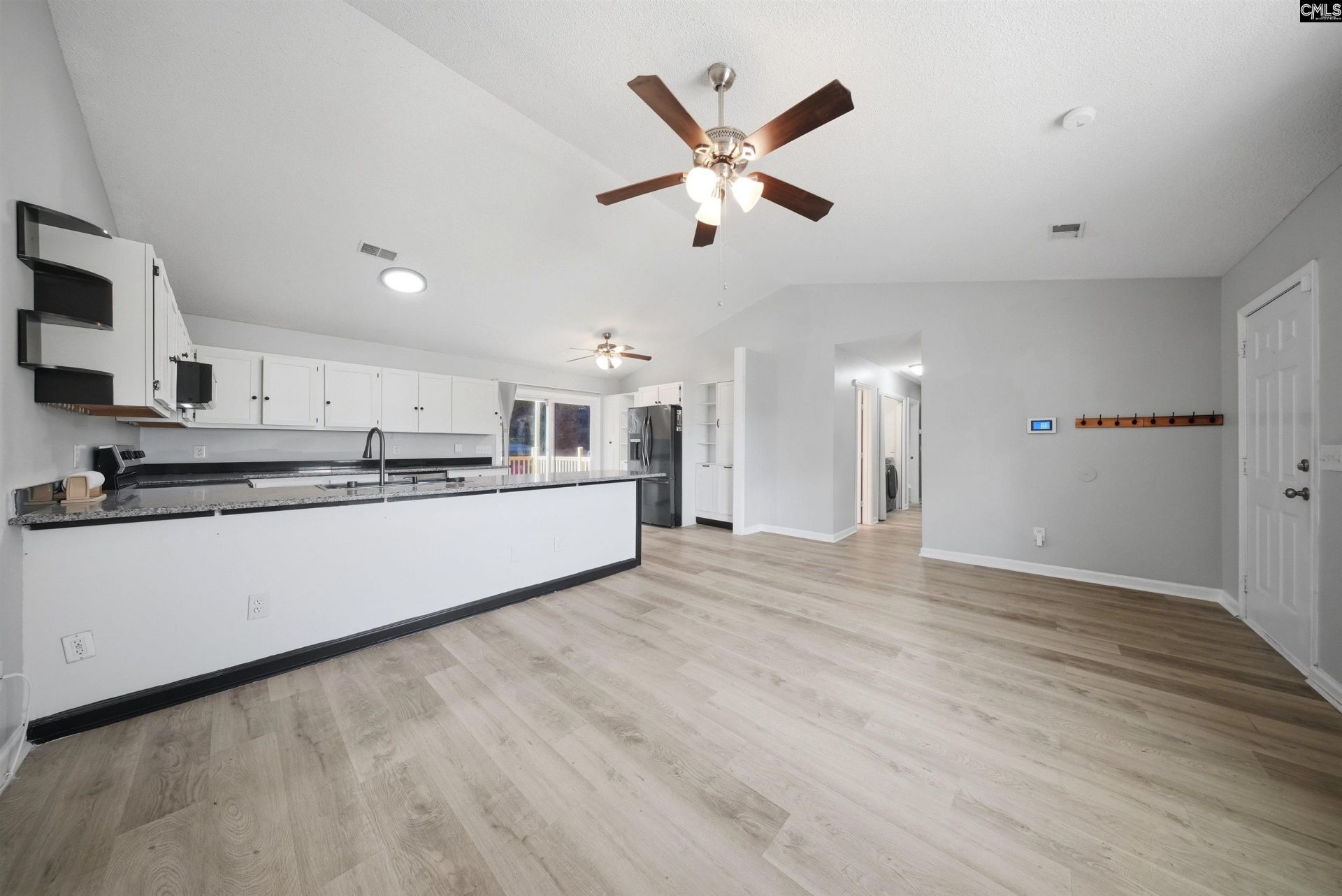 4 Thomaston  Photo 7