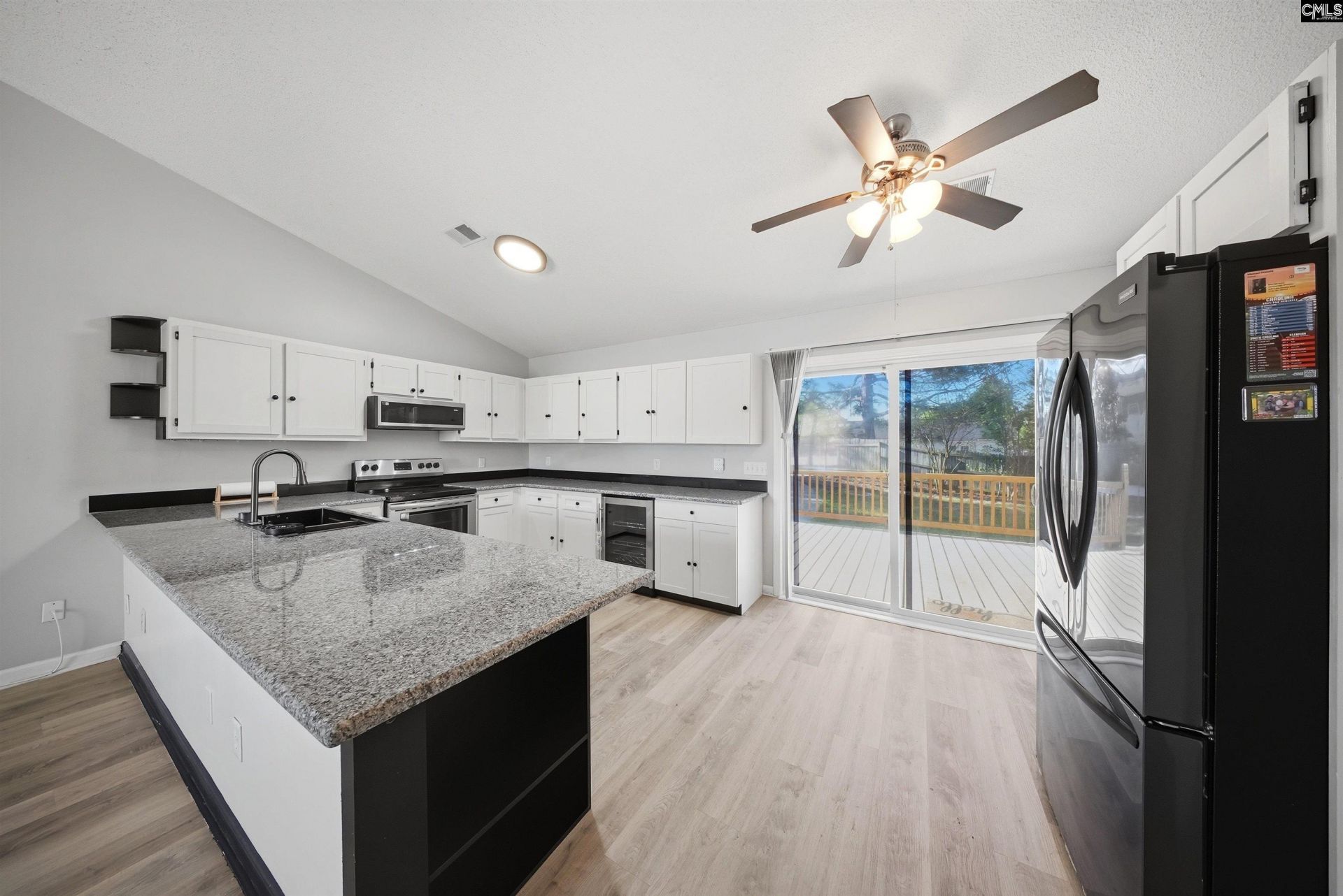 4 Thomaston  Photo 8