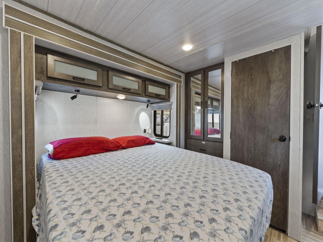 325 Calusa Street, Unit 321, Key Largo, FL 33037 Photo