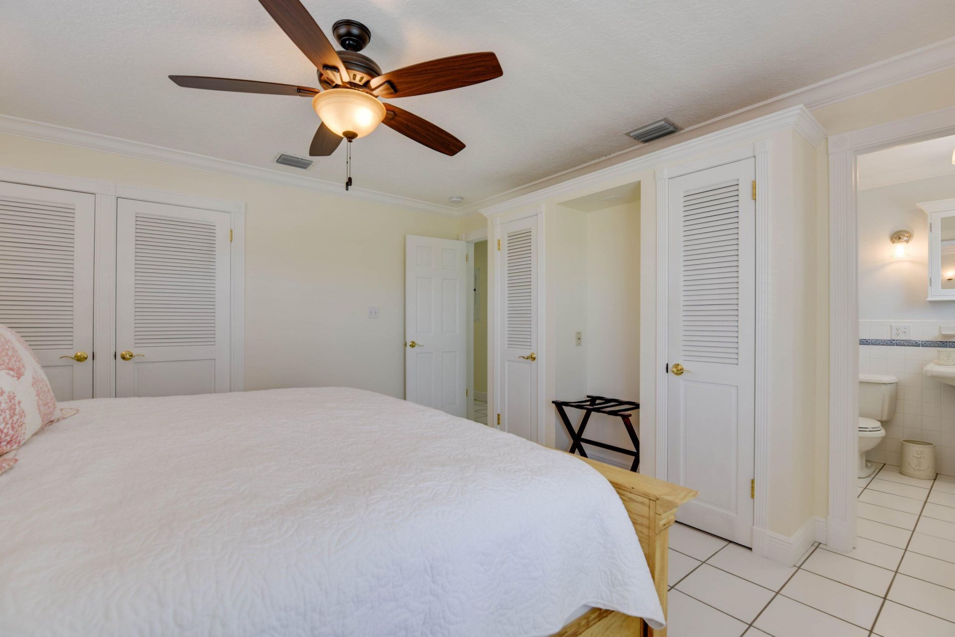 667 E Caribbean Drive, Summerland Key, FL 33042 Photo