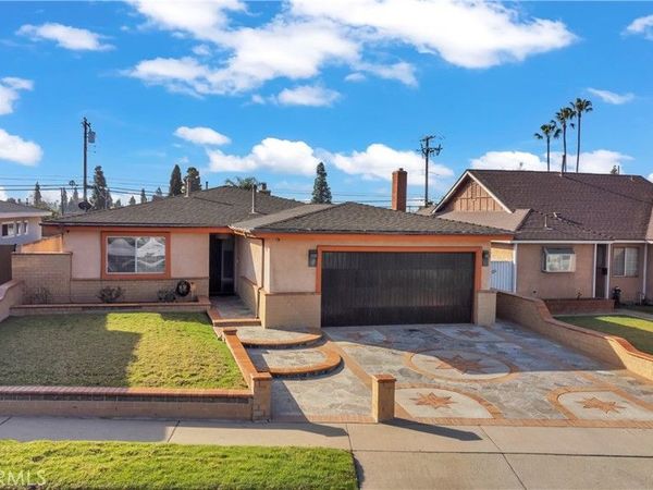 1324 E Turmont, Carson, CA 90746