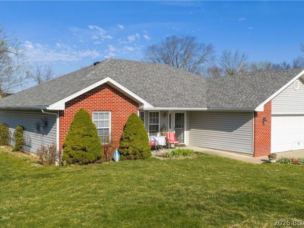 1405 Bly Avenue, Eldon, MO 65026