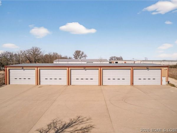 3737 Antioch Lane , Osage Beach, MO 65065