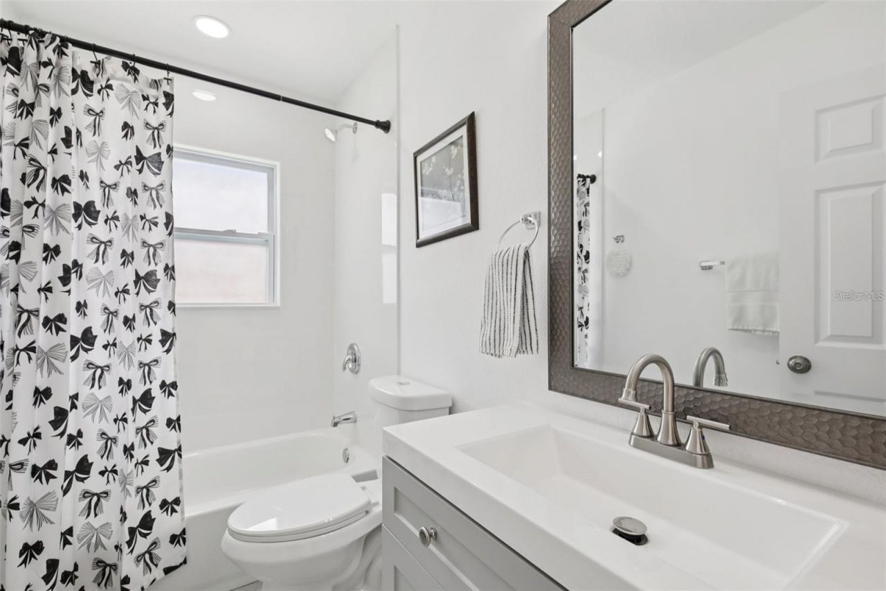 3530 Goodrich Avenue , Sarasota, FL 34234 Photo