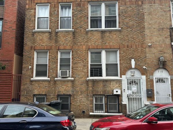 710 E 211th Street , Bronx, NY 10467