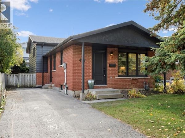 459 DRUMMERHILL Crescent , Waterloo, ON N2T1G3